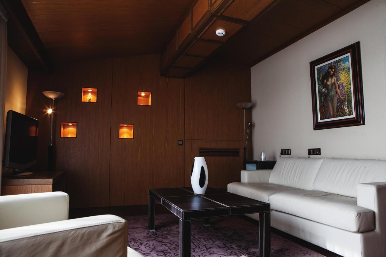 Hotel Rios 산애드리안 외부 사진