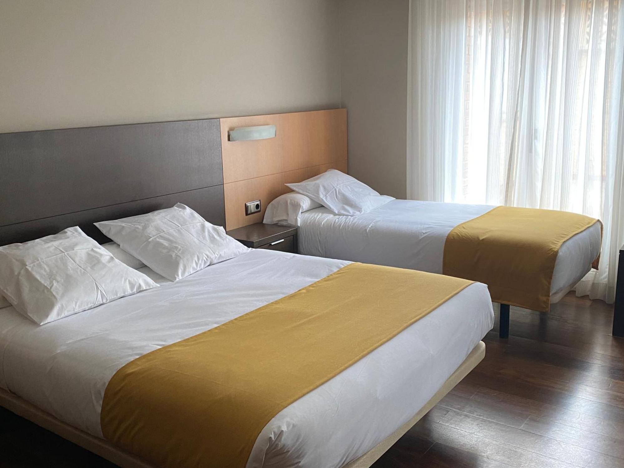 Hotel Rios 산애드리안 외부 사진