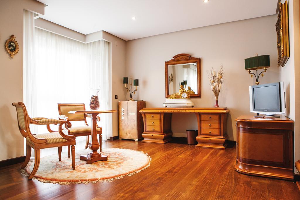 Hotel Rios 산애드리안 외부 사진